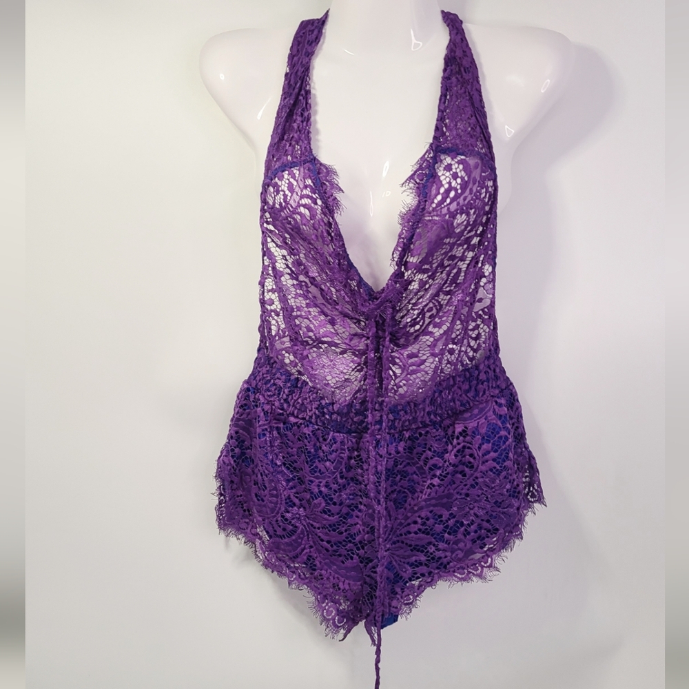Lovers and Freiends elegant Purple Lace Bodysuit/Lingerie size X Small XS‎